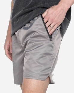 EPTM RUNNER SHORTS-GREY