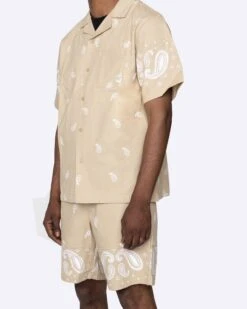 EPTM X PASCAL VINTAGE PAISLEY SHORTS-KHAKI -EPTM JSP 2812 7081cf46 8c21 4faf 8d05 9a706abe3645