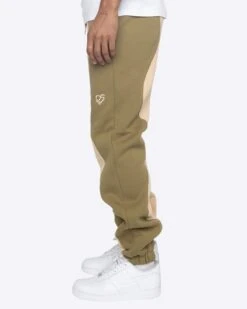 EPTM X PASCAL WAVY SWEATPANTS-KHAKI -EPTM JSP 5020 bf5fb1b0 583d 4401 ad20 d751be63ba96